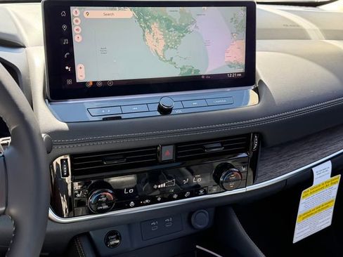New 2026 Nissan Rogue Platinum AWD/4WD image 18