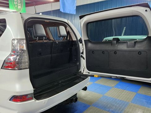 Used 2015 Lexus GX 460 image 69