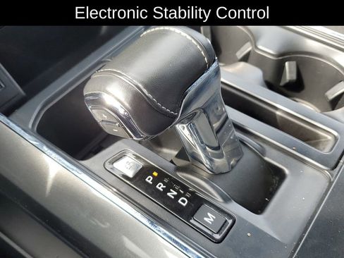 Used 2022 Ford F150 XLT w/ Equipment Group 302A High image 16