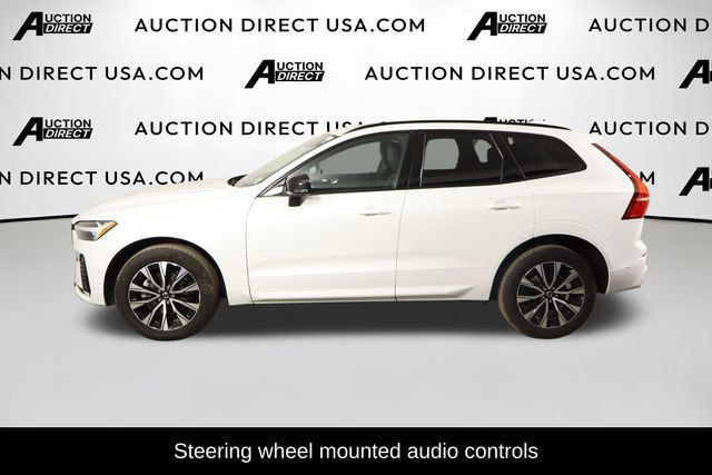 Used 2024 Volvo XC60 B5 Plus AWD/4WD image 5