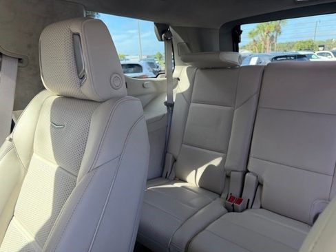 Certified 2026 Cadillac Escalade Platinum Luxury AWD/4WD image 13