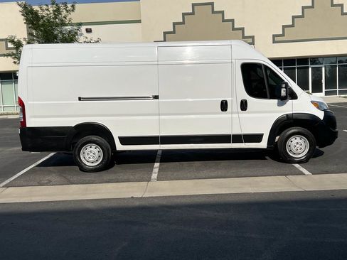 Used 2023 RAM ProMaster 3500 FWD image 2