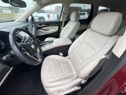 Used 2022 Buick Enclave Essence w/ Sport Touring Edition FWD image 19