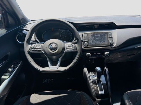 Used 2020 Nissan Kicks SV FWD image 19