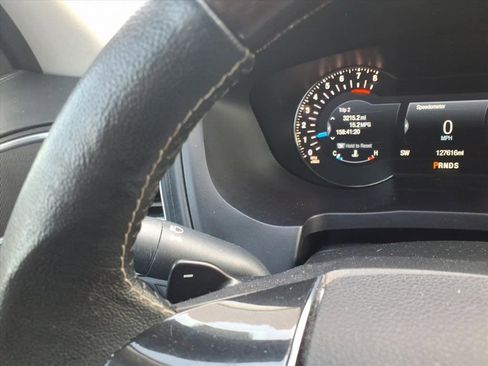 Used 2017 Ford Explorer Platinum image 27