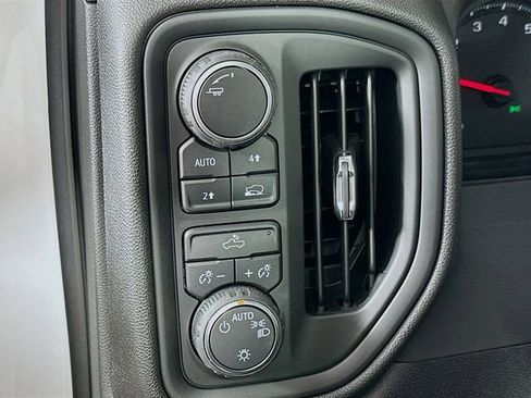 New 2025 Chevrolet Silverado 1500 W/T image 10