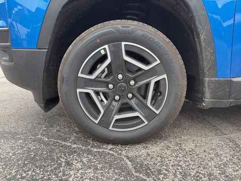 New 2026 Jeep Cherokee Limited image 10