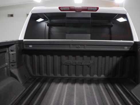 Used 2024 GMC Sierra 1500 AT4 w/ Technology Package AWD/4WD image 34