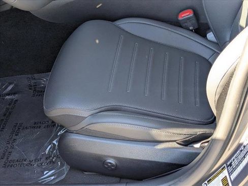 New 2025 Mercedes-Benz C 300 Sedan image 6