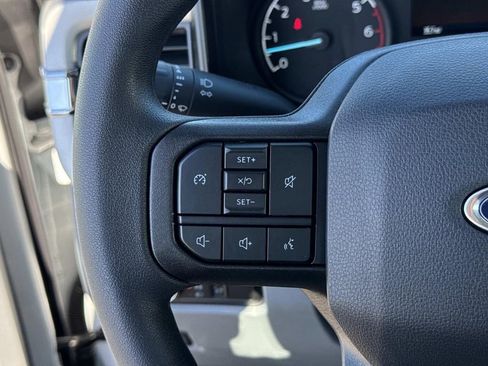 New 2025 Ford F250 XL w/ XL Chrome Package image 9