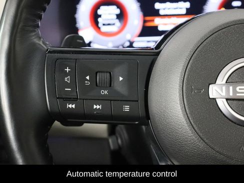 Used 2022 Nissan Pathfinder Platinum w/ Cargo Package image 8