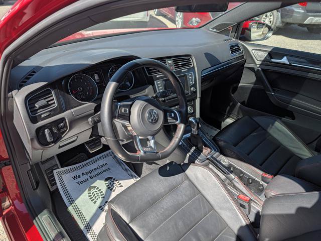 Used 2015 Volkswagen GTI SE FWD image 28
