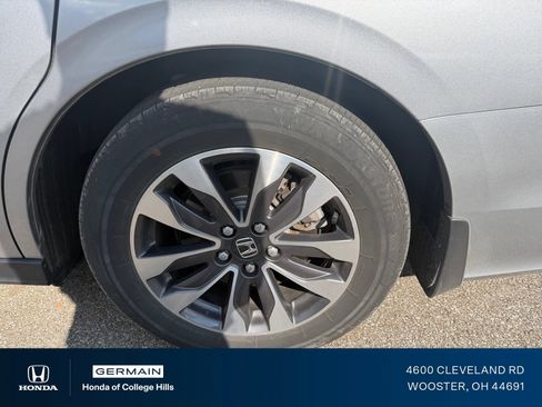 Used 2024 Honda Odyssey EX-L image 12