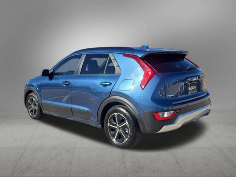 Certified 2023 Kia Niro EX image 4