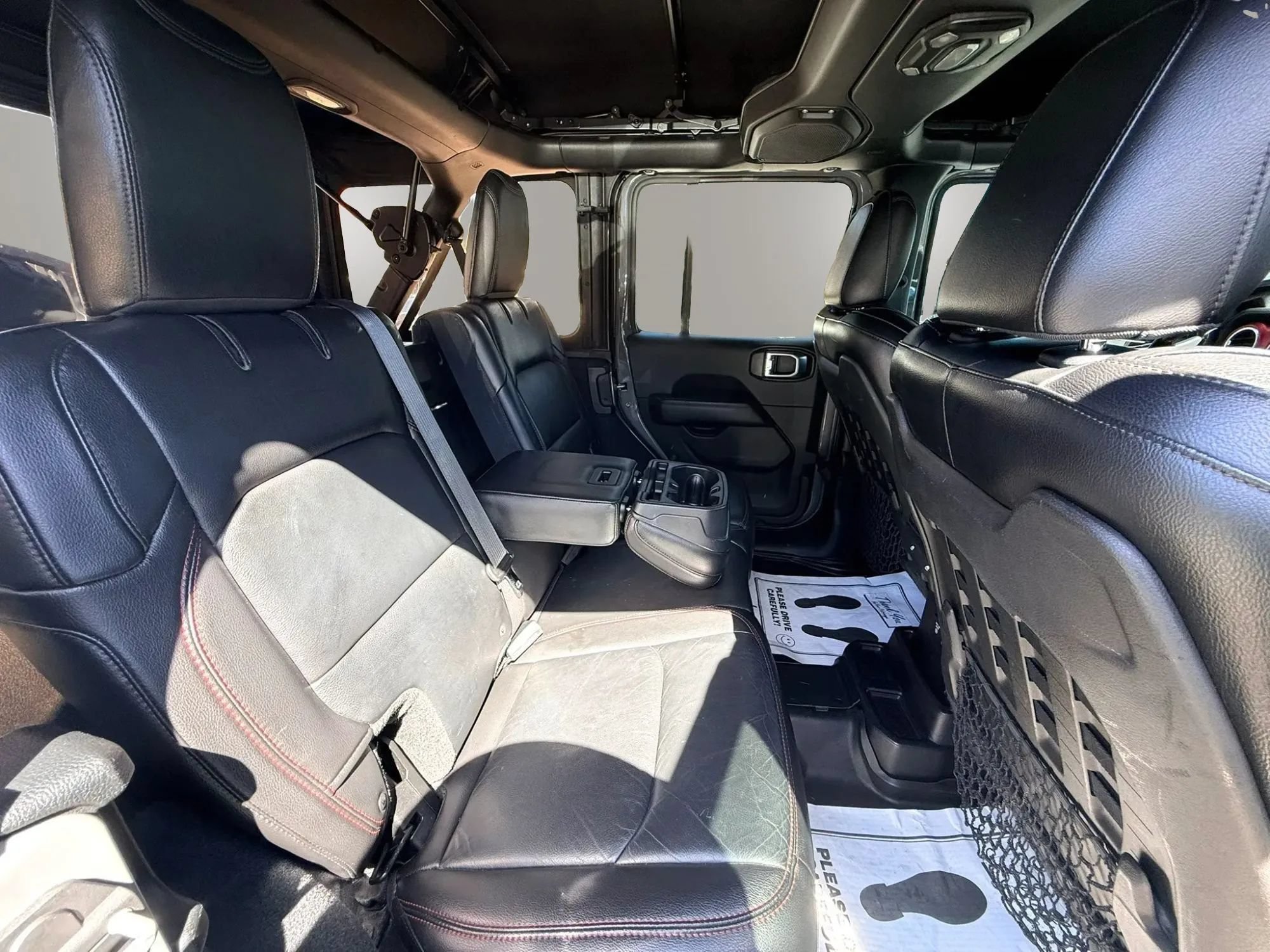 Used 2018 Jeep Wrangler Unlimited Rubicon AWD/4WD image 13