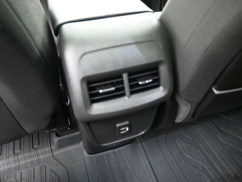 Certified 2023 GMC Terrain SLE w/ Driver Convenience Package image 22