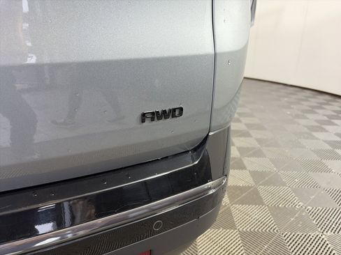 Certified 2023 Chevrolet Traverse Premier w/ Redline Edition image 18