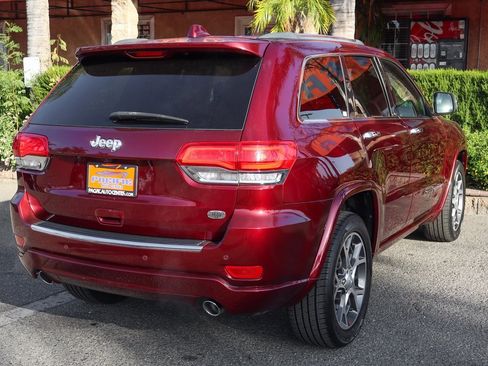 Used 2020 Jeep Grand Cherokee Overland image 9