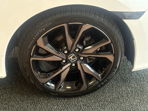 Used 2019 Honda Civic Sport image 16