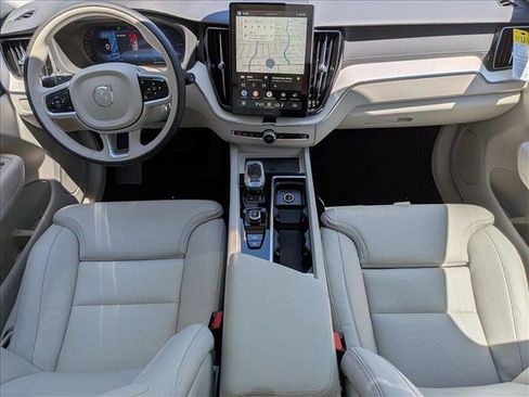 New 2026 Volvo XC60 T8 Ultra w/ Protection Package Premier AWD/4WD image 16