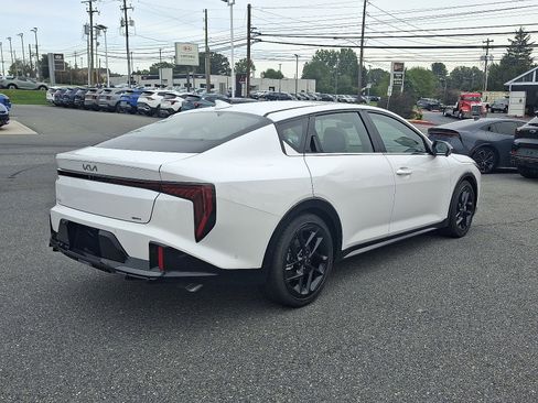 New 2025 Kia K4 GT-Line Turbo image 3