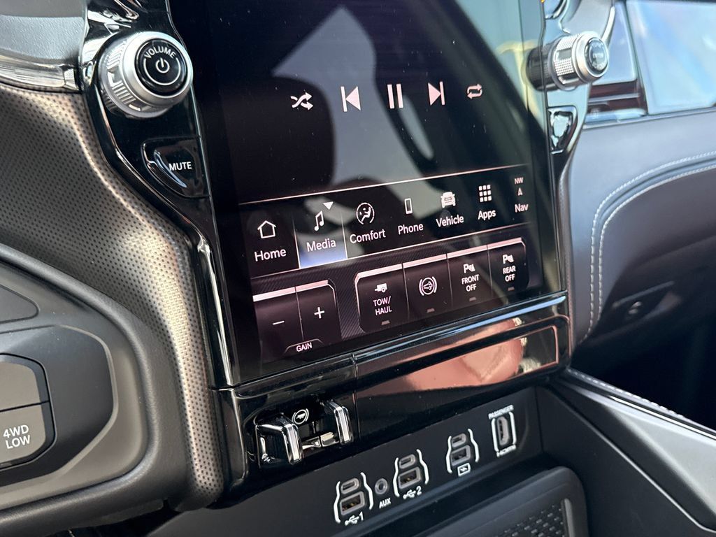 New 2027 RAM 2500 Limited AWD/4WD image 27
