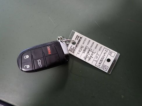 Used 2019 Dodge Challenger SXT RWD image 38