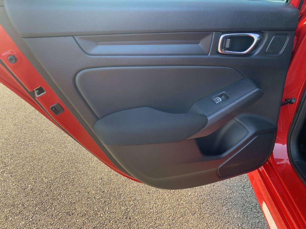 Used 2025 Honda Civic Sport image 13