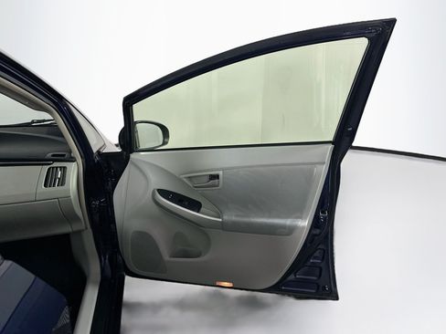 Used 2013 Toyota Prius Three FWD image 30