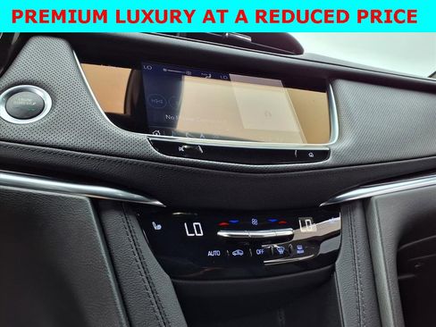 Used 2023 Cadillac XT5 Premium Luxury image 16