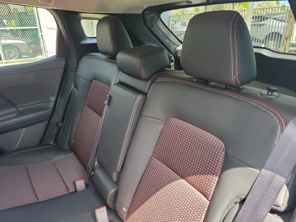 New 2027 Nissan Kicks SR FWD image 14