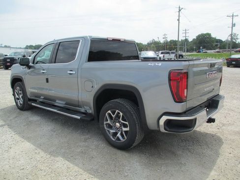 New 2026 GMC Sierra 1500 SLT w/ SLT Premium Package AWD/4WD image 9