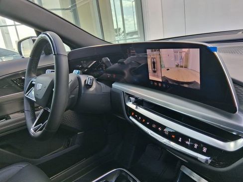 New 2026 Cadillac Lyriq Sport image 15