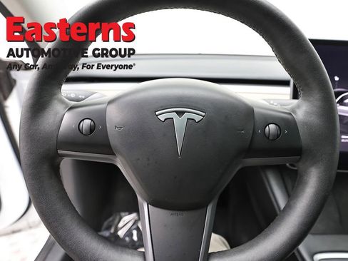 Used 2023 Tesla Model 3 Standard Range image 10