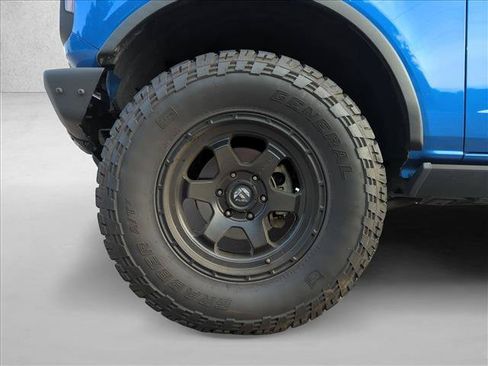 Used 2022 Ford Bronco Black Diamond AWD/4WD image 14