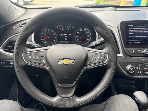 Used 2024 Chevrolet Malibu LS FWD image 19