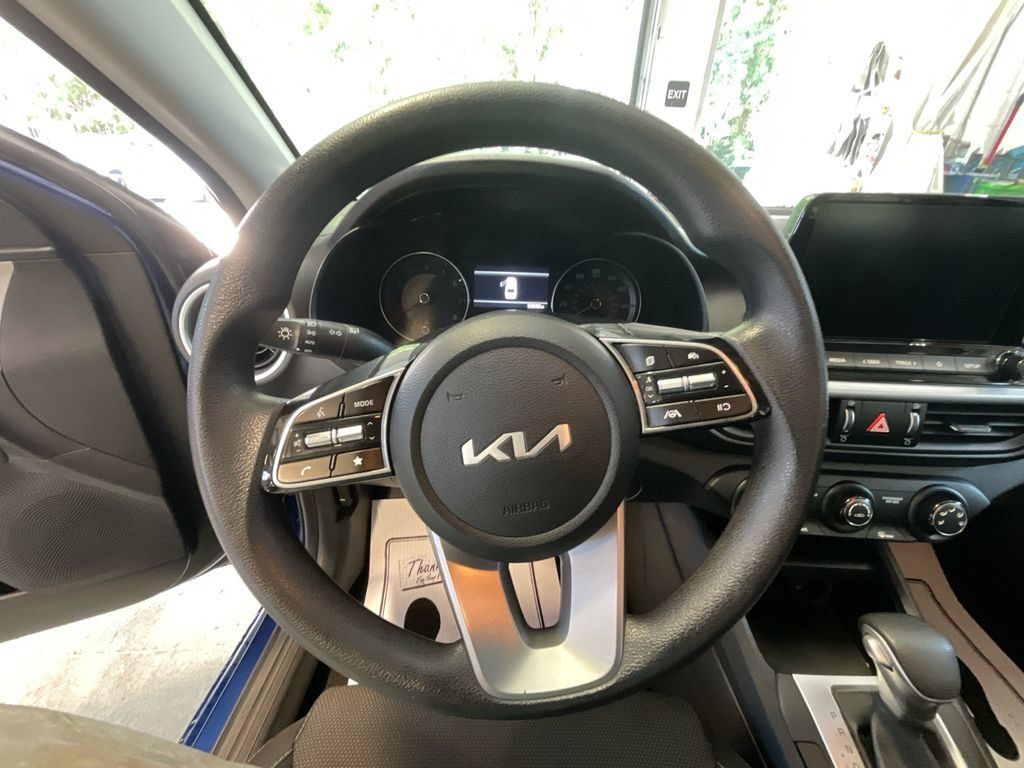Used 2024 Kia Forte LXS FWD image 15