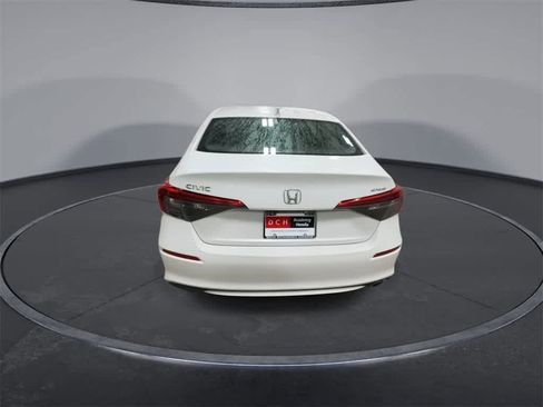 Used 2023 Honda Civic Sport image 7