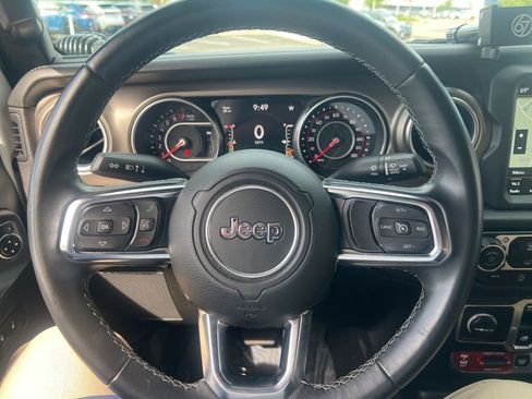Used 2018 Jeep Wrangler Rubicon AWD/4WD image 23
