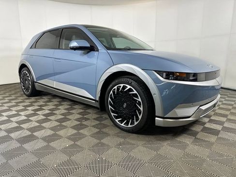 Used 2023 Hyundai Ioniq 5 Limited image 2