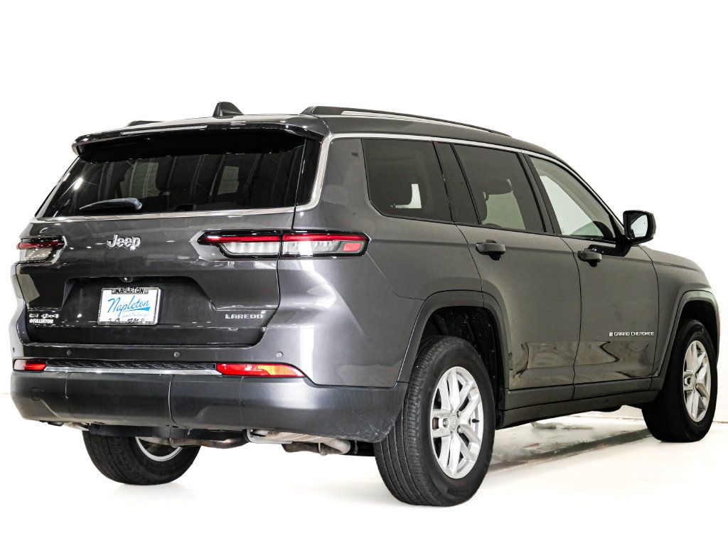 Used 2022 Jeep Grand Cherokee L Laredo w/ Luxury Tech Group I AWD/4WD image 7