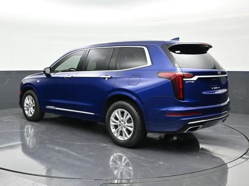 Certified 2023 Cadillac XT6 Luxury image 3