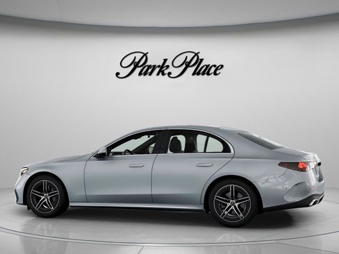 Used 2026 Mercedes-Benz E 350 Sedan image 9