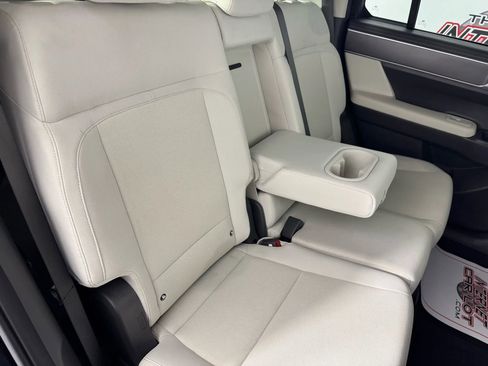 Used 2024 Hyundai Santa Fe SE image 36