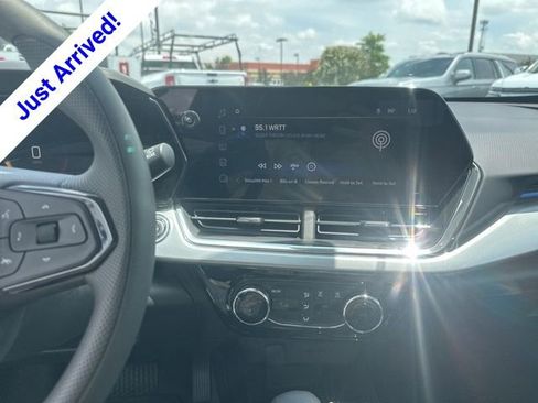 New 2026 Chevrolet Trax LT FWD image 21