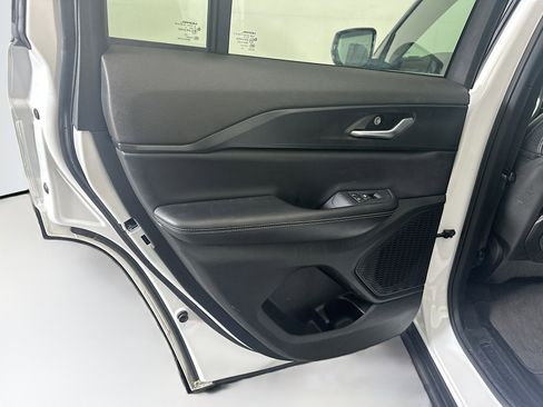 Used 2024 Jeep Grand Cherokee Altitude image 27