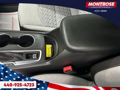 Used 2024 Chevrolet Equinox LT w/ LPO, Floor Liner Package FWD image 16