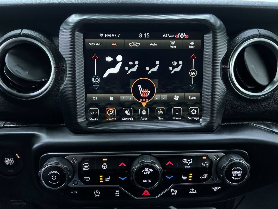 Used 2020 Jeep Gladiator Rubicon w/ Advanced Safety Group AWD/4WD image 25