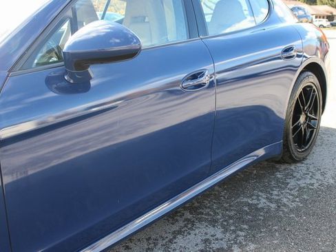 Used 2015 Porsche Panamera 4 image 45