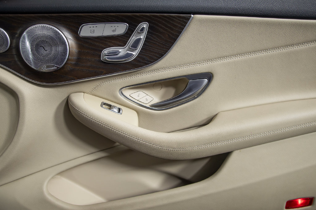 Used 2018 Mercedes-Benz C 300 Cabriolet image 39